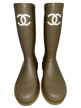 Chanel REV Dark Beige Moss Green White CC Logo High Pull On Rubber Rain Boots 41